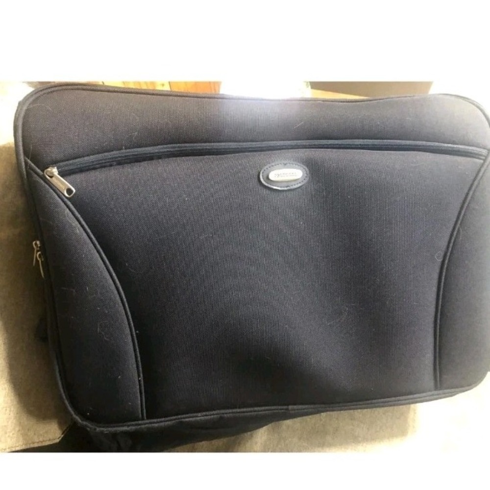 DRESSES AND SUITS TRAVEL BAG BY PROTOCOL